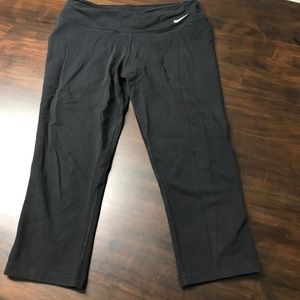 Nike dri-fit crop legging