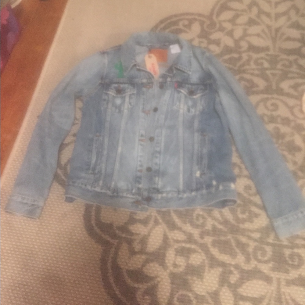 BRAND NEW Levi's jean jacket