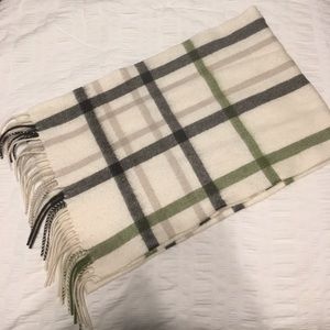 Cashmere scarf