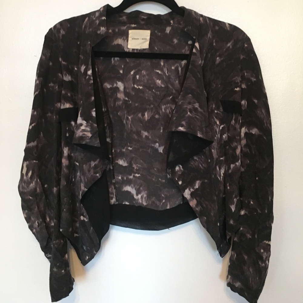 UO SILENCE + NOISE Silk Abstract Silk Blazer