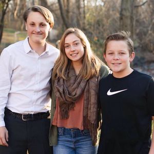 Meet your Posher, Laurel