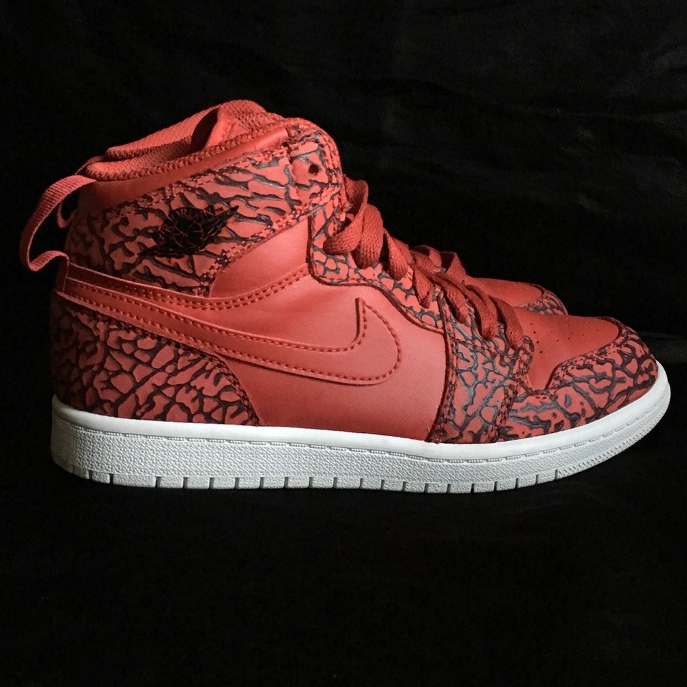 AIR JORDAN 1 HIGH (RED ELEPHANT