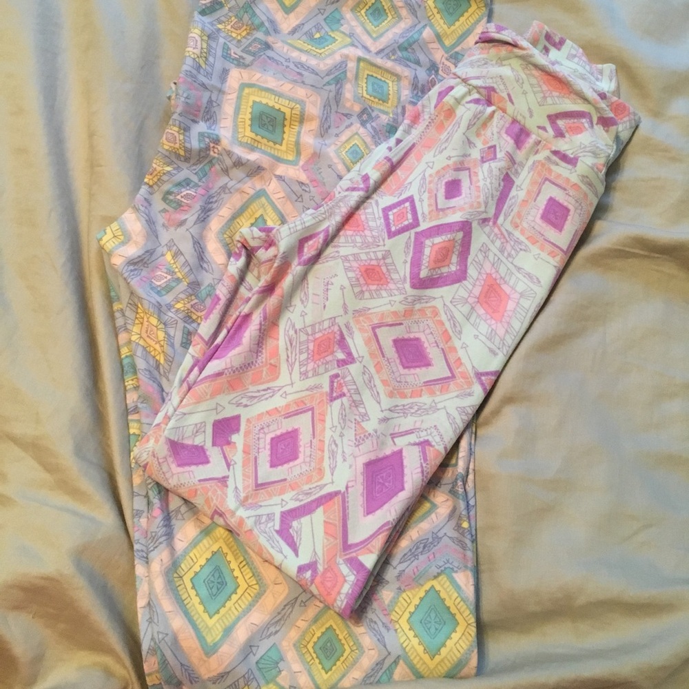 LuLaRoe Mommy & Me Pastel Leggings Set