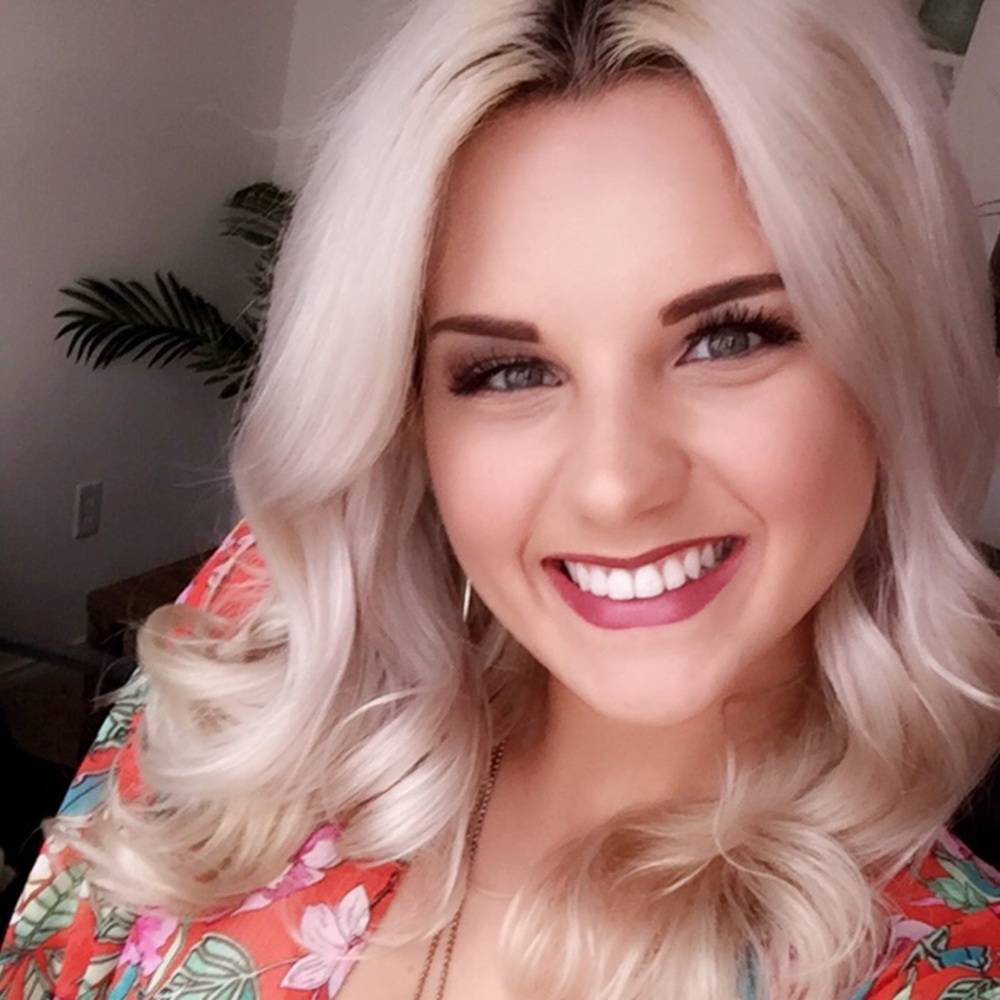 Meet your Posher, Cassie