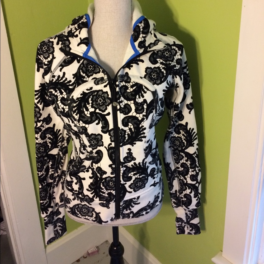 AMAZING DEAL: Lululemon scuba sweatshirt hoodie