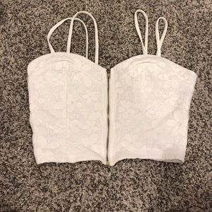 White floral print crop top