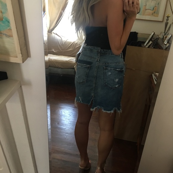 Zara Denim frayed skirt - Picture 6 of 8