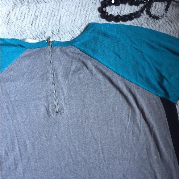 NWT Avenue Colorblock Sweater - Picture 3 of 3