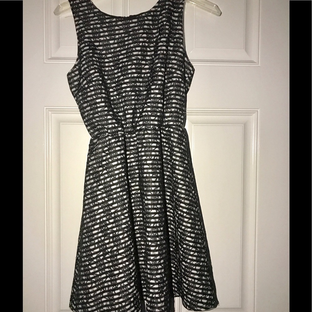black & white printed dress