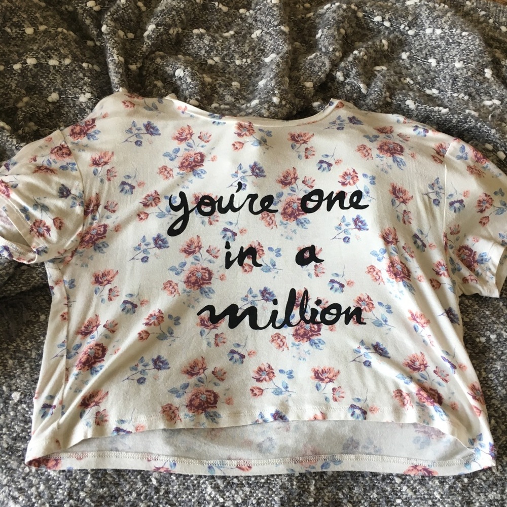 Floral Graphic Tshirt
