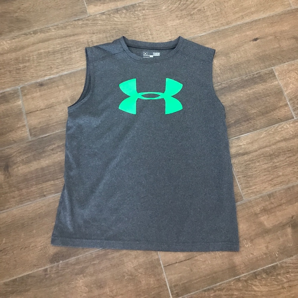 Under Armour boys shirts