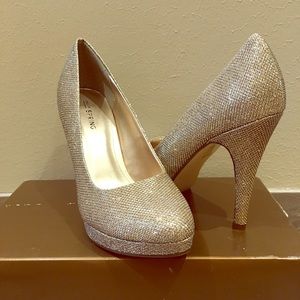 Gold, glittery heels, never been used