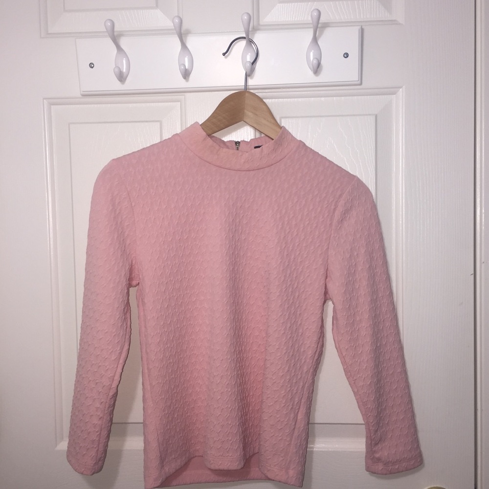 NWOT Pink Mock Neck Quarter sleeved F21 shirt