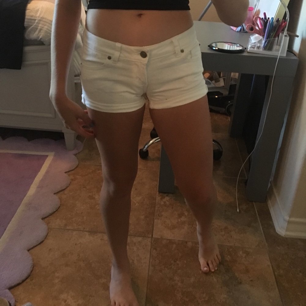 Garage White Shorts