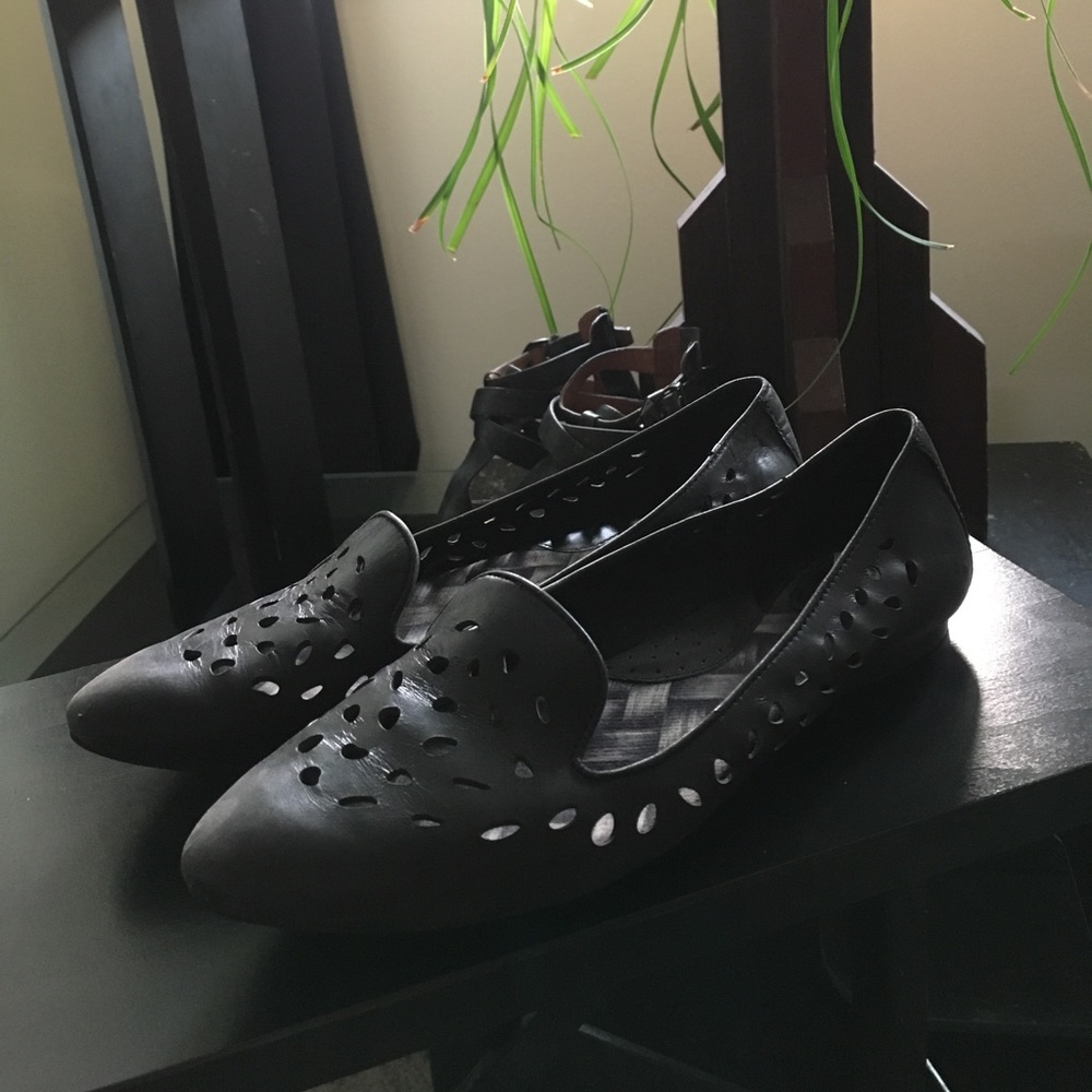 Born Lazercut Loafers
