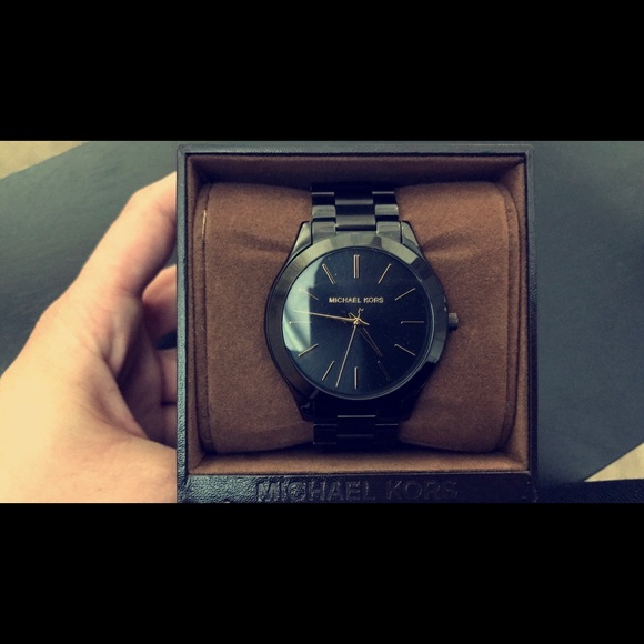 Michael Kors Watch - Picture 2 of 3