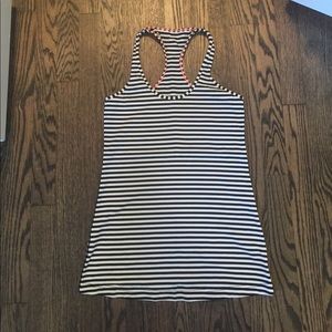 Lululemon tank