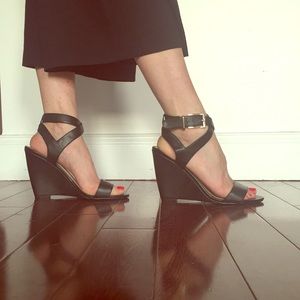 NWOT Forever 21 wraparound wedges! 👡