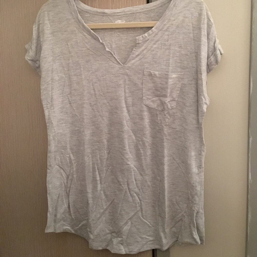 Old Navy tshirt