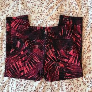 Old Navy Compression Pink Palm MEDIUM Go Dry