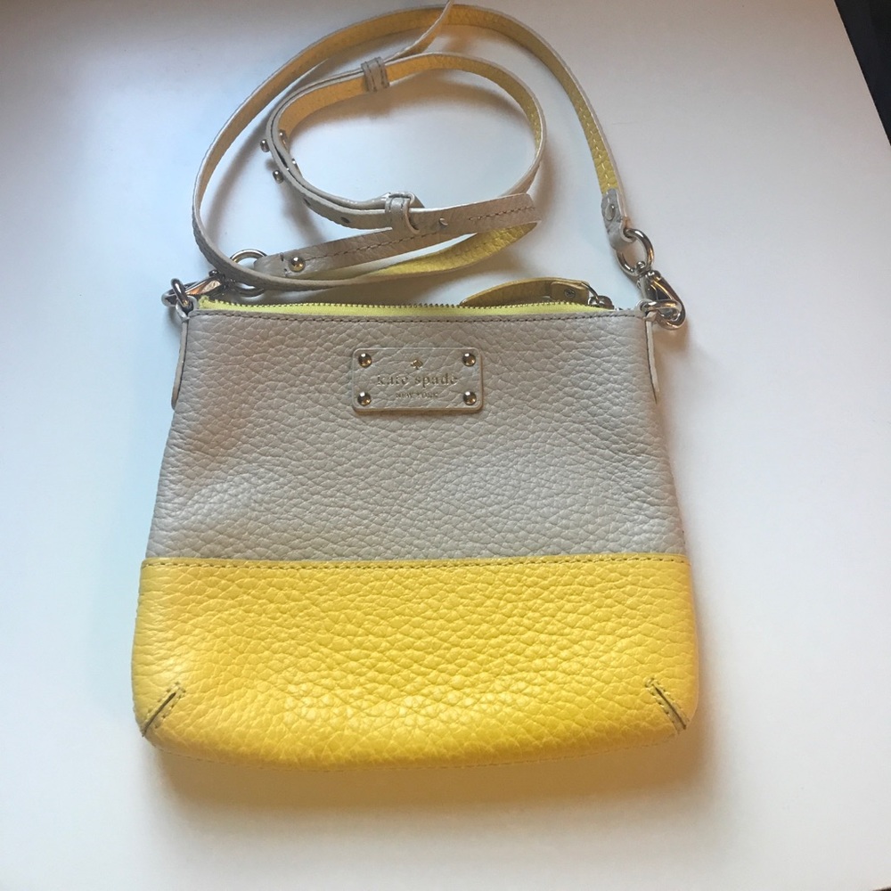 Kate Spade Crossbody !