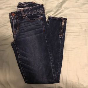 American Eagle Jeggings Size 8R. Zipper leg detail