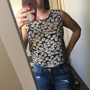 MOVING SALE 🌼 Brandy Melville Daisy Top 🌼