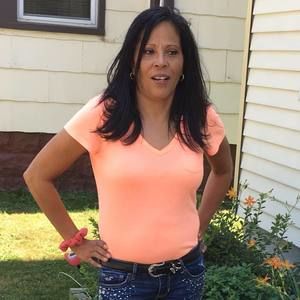 Meet your Posher, Iris