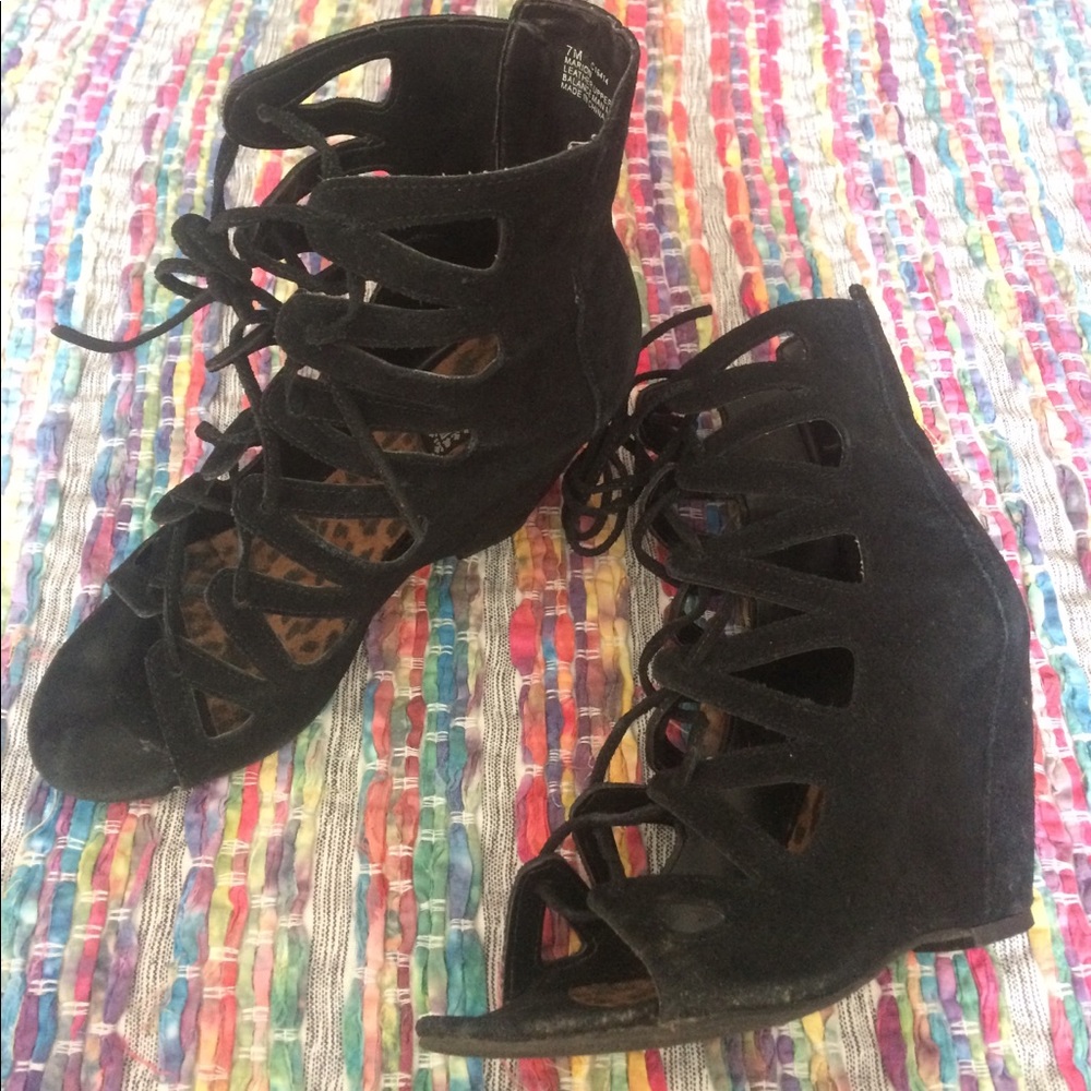 Deena & Ozzy lace-up wedges