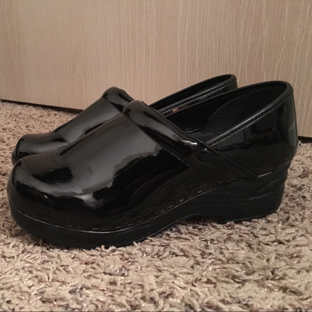 Clogs