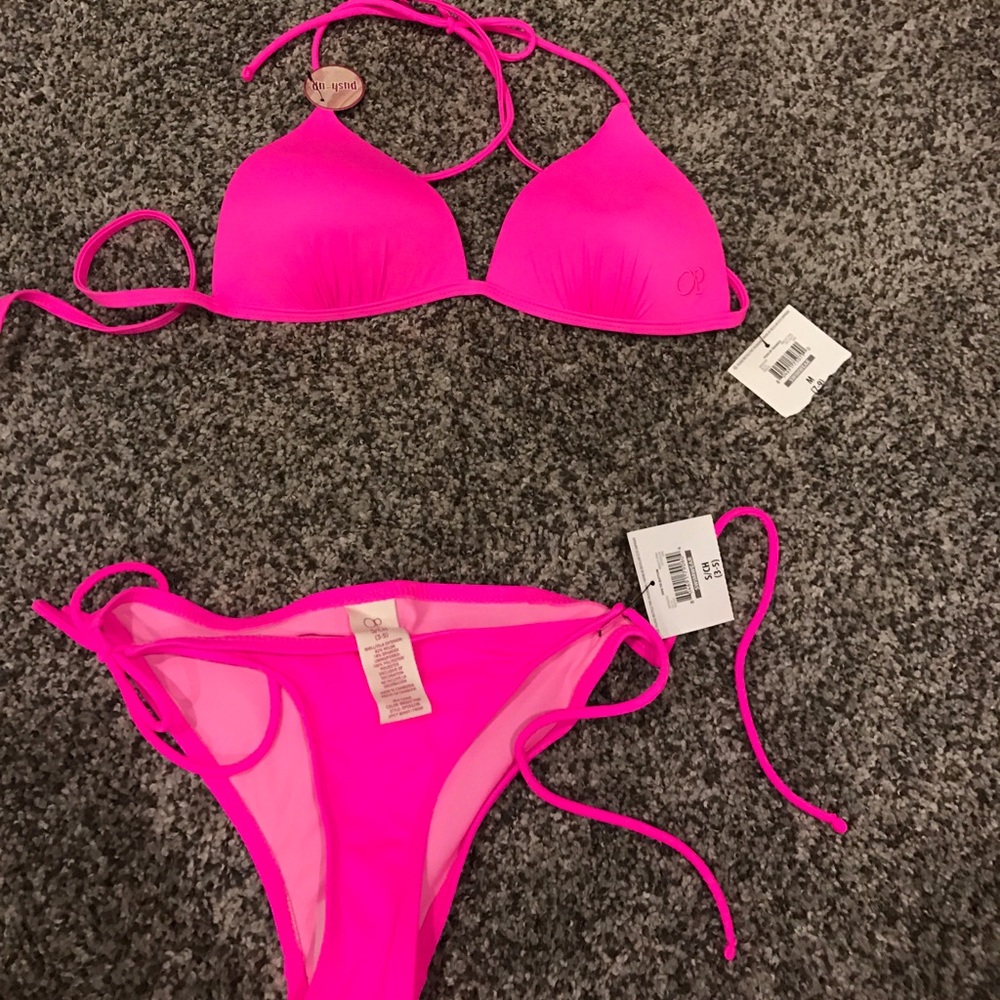 OP bikini set