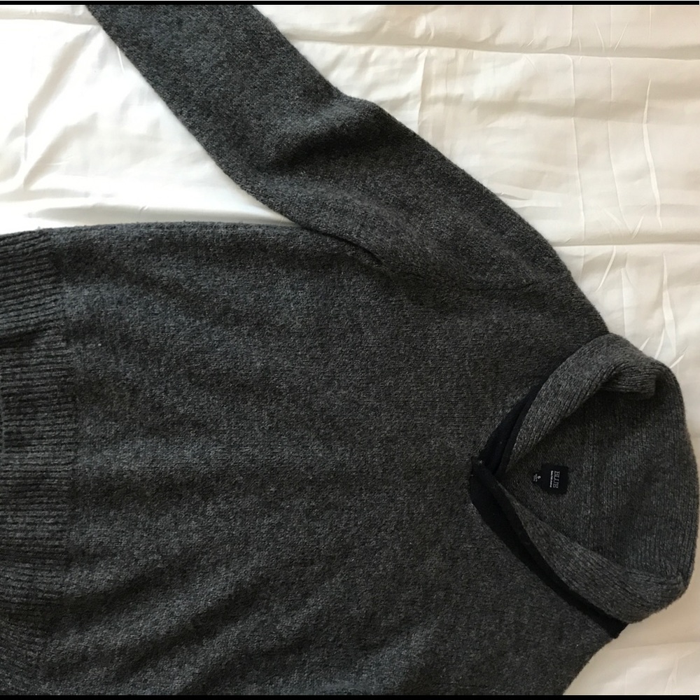 GREY W NAVY TRIM FOLD COLLAR SWEATER