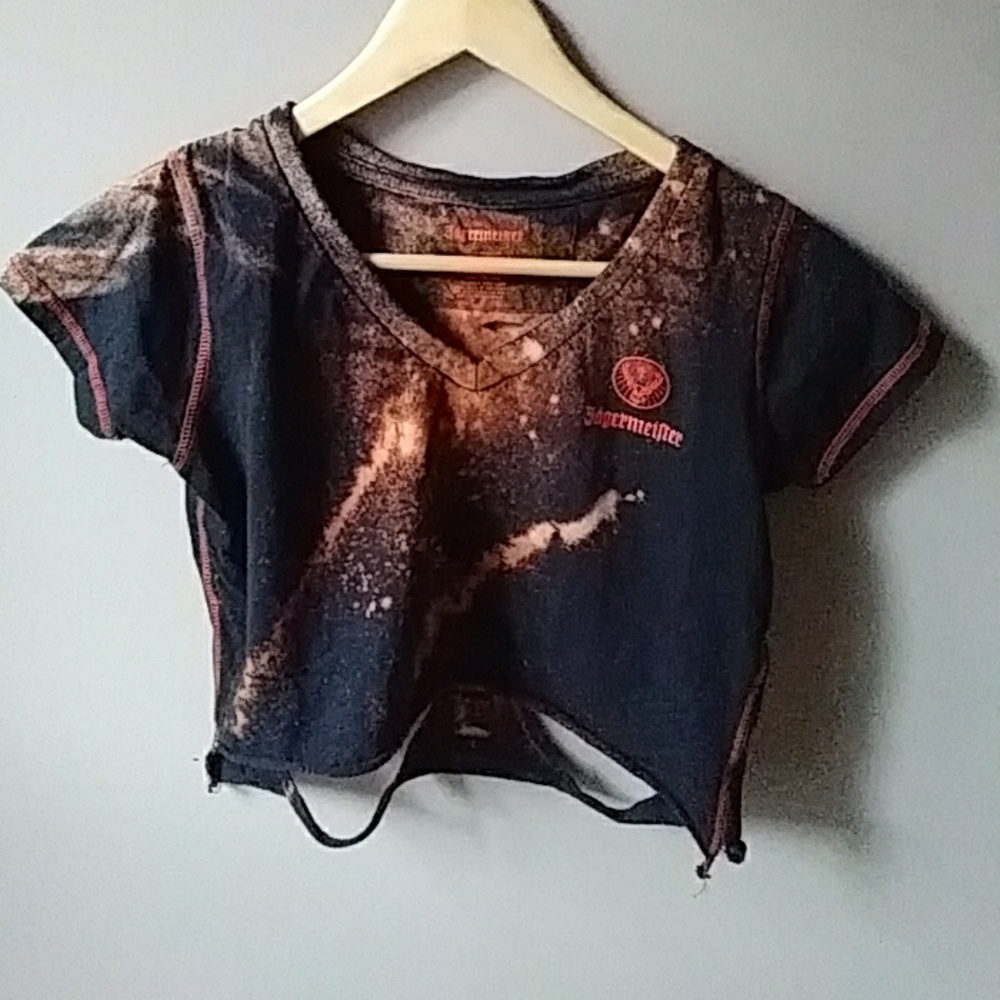 Custom crop grunge tshirt sz sm