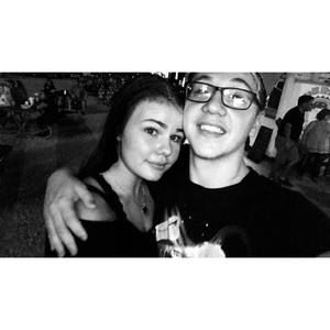 Meet your Posher, Skylar