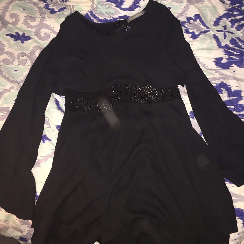 BLACK LONG SLEEVE ROMPER