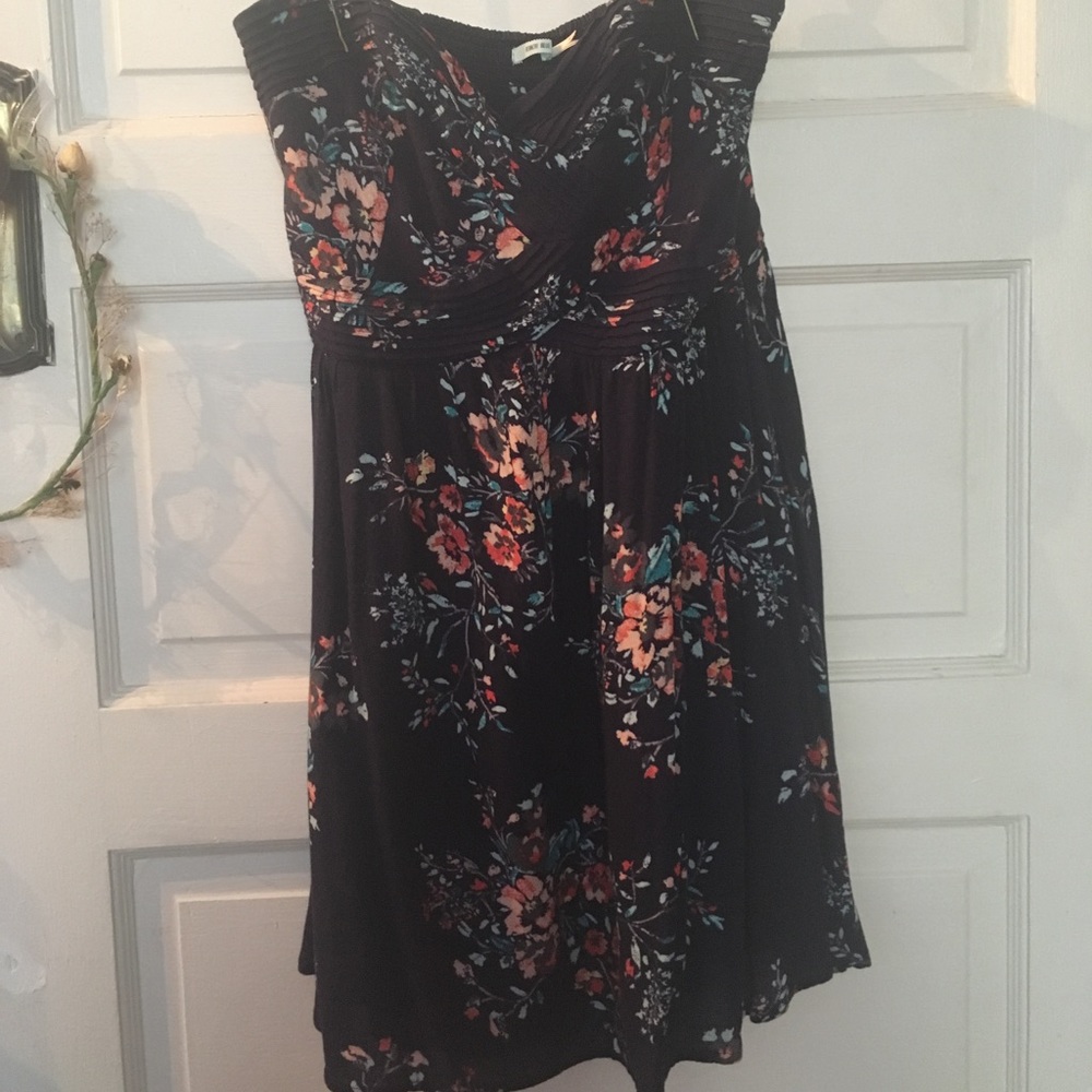 Strapless floral Urban Outfitters dress