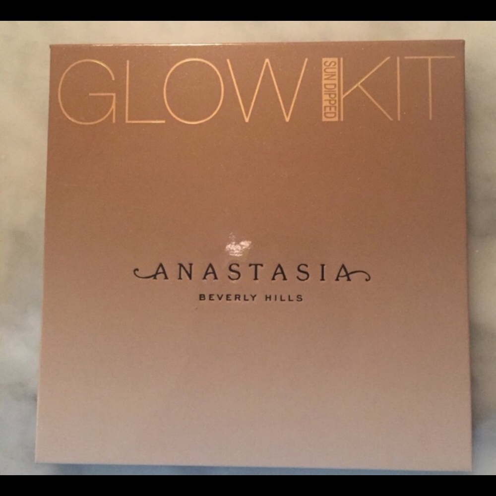 Anastasia Beverly Hills Glow Kit