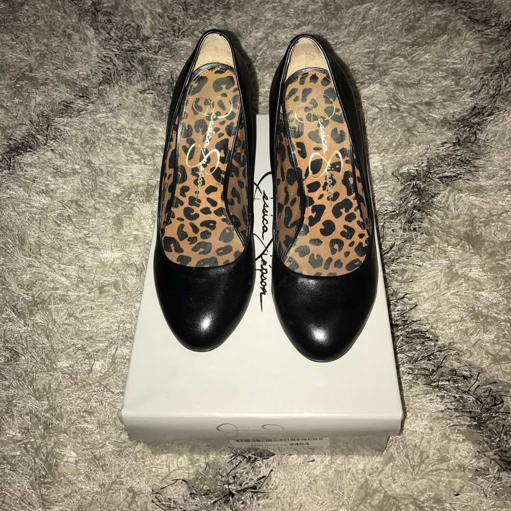 Black Jessica Simpson Pumps