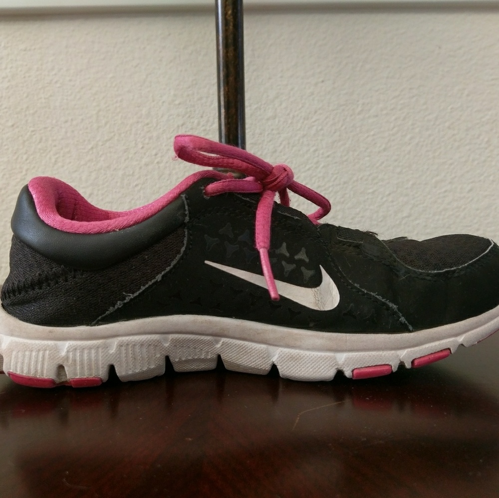 *SOLD*  Nike Girl's Trainer Sneakers