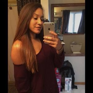 Meet your Posher, Lauren