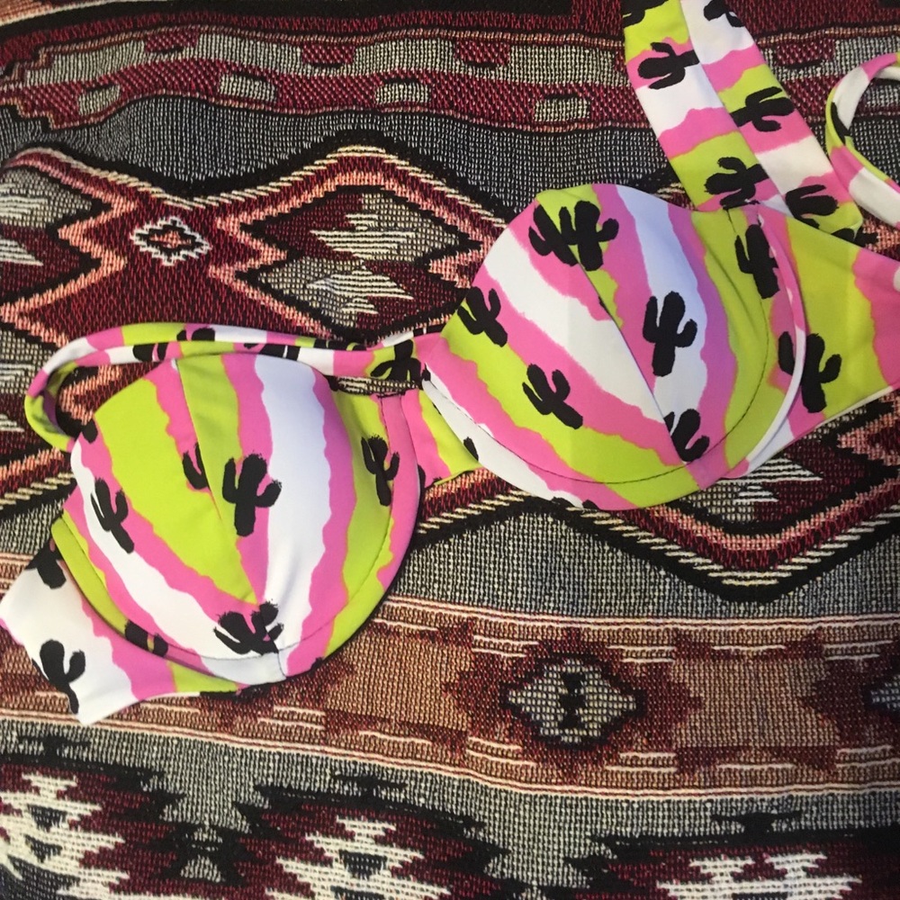 Pacsun strapless bikini top