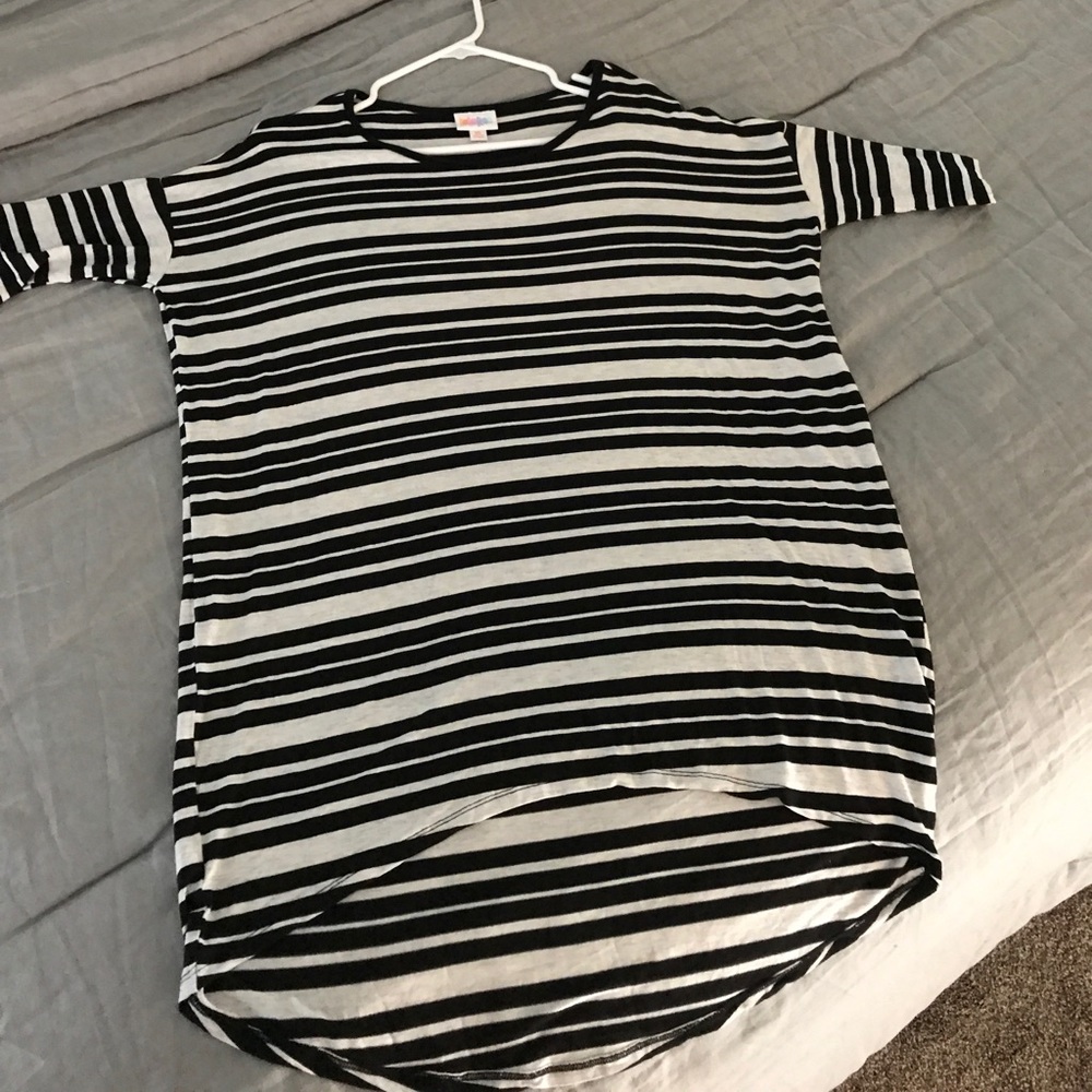 XS Black and Heathered Gray LuLaRoe Irma