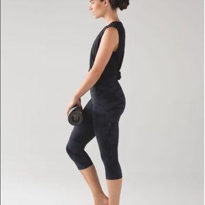 Lululemon Flow & Go Crops