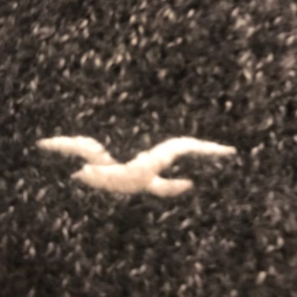 Hollister Sweater XS - Picture 3 of 3