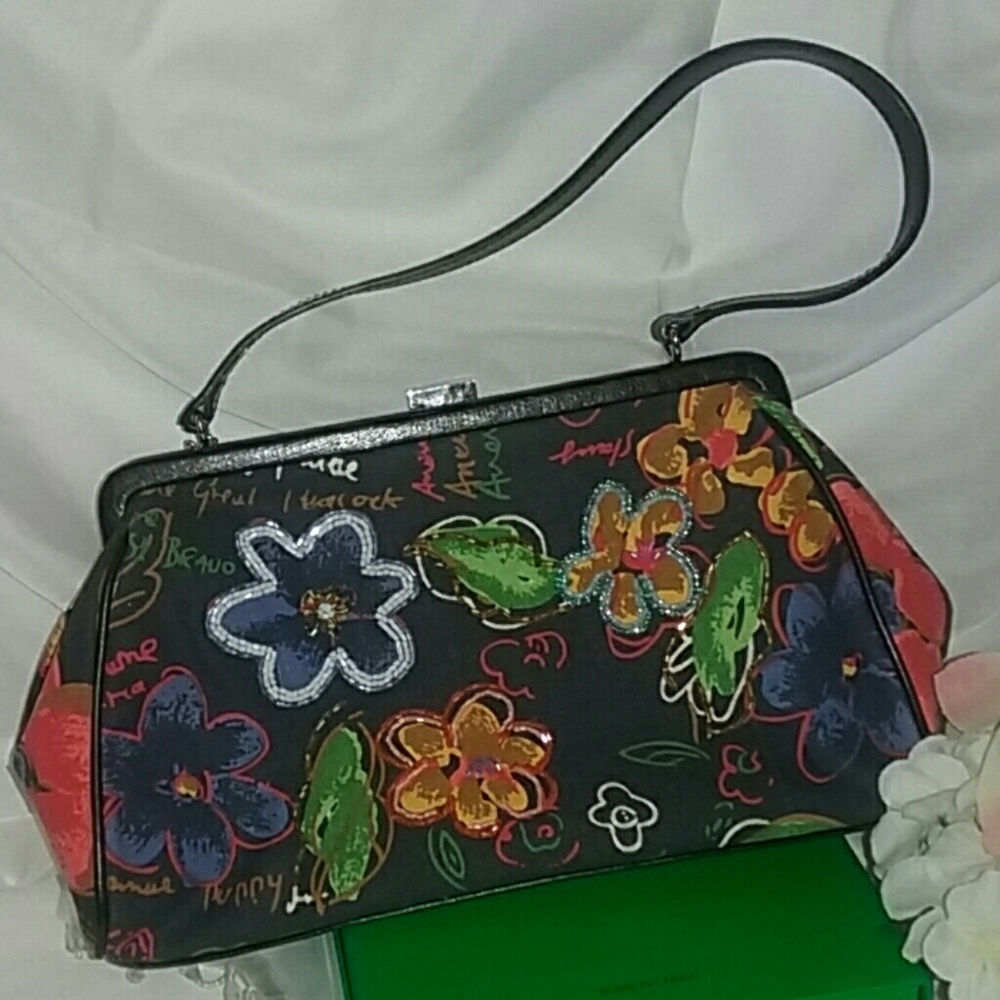 🌺 NWOT EGO Beaded Canvas/Leather Purse