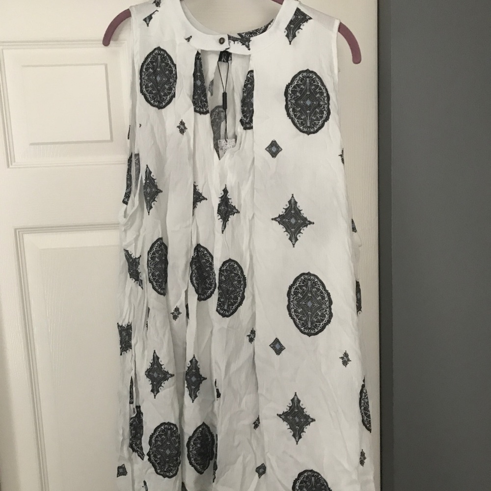 Dress - never worn - L - open to price offers!