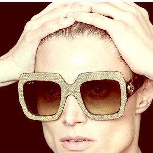 Oversized Gucci sunglasses