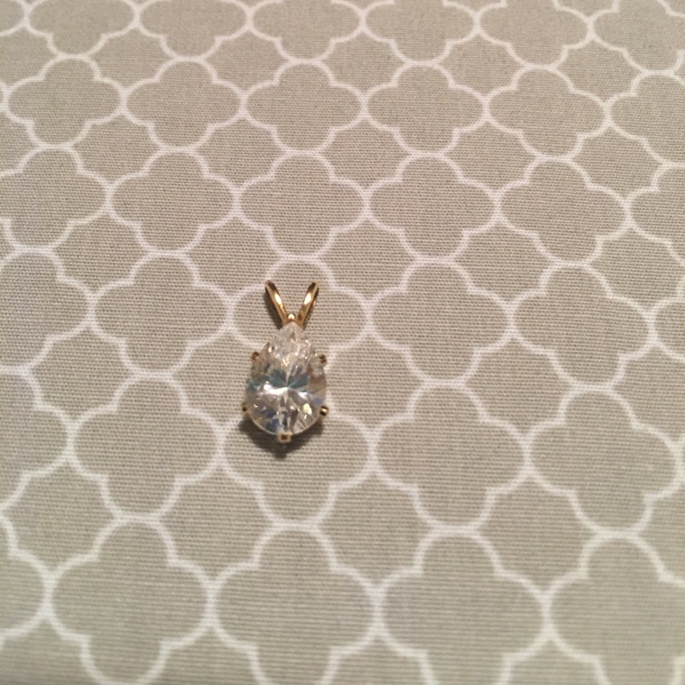 Beautiful Cubic Zirconia Necklace Pendant