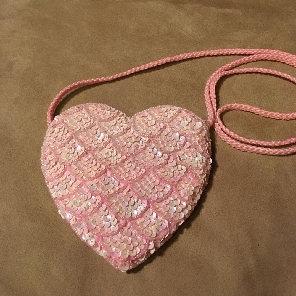 Heart shaped bag pink