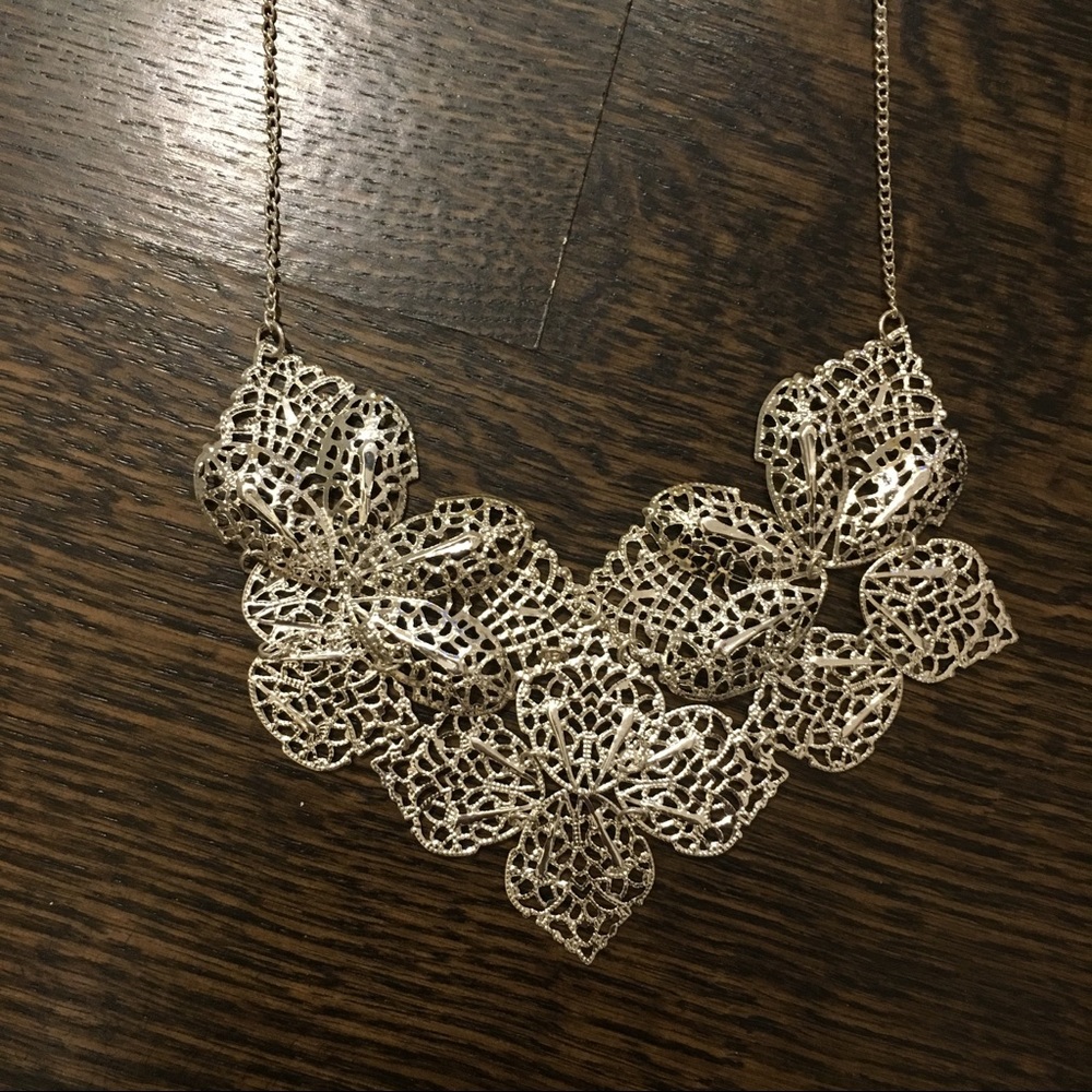 NWT Silver Leaf Statement Necklace